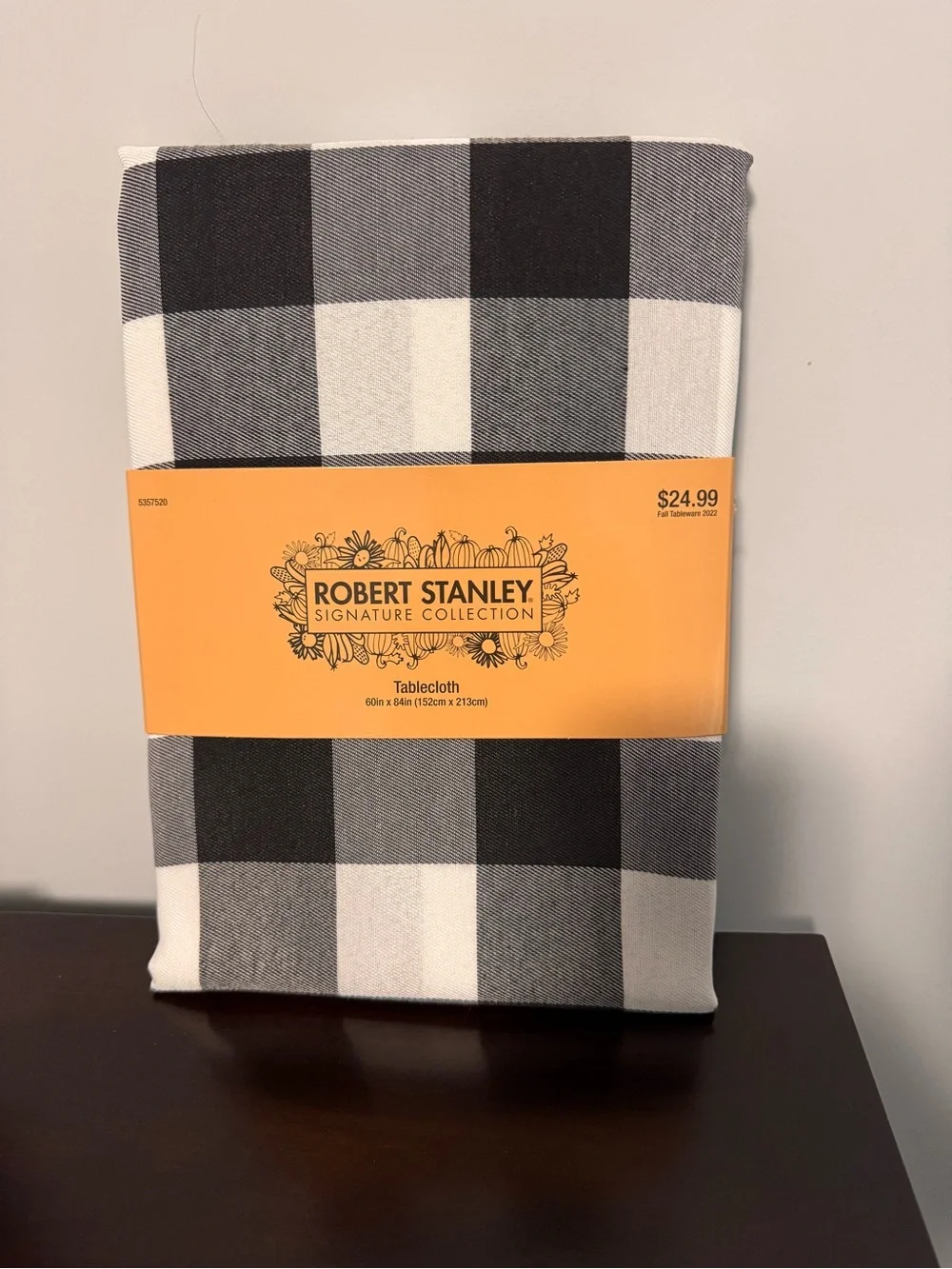 Robert Stanley Black & White Buffalo Check Tablecloth